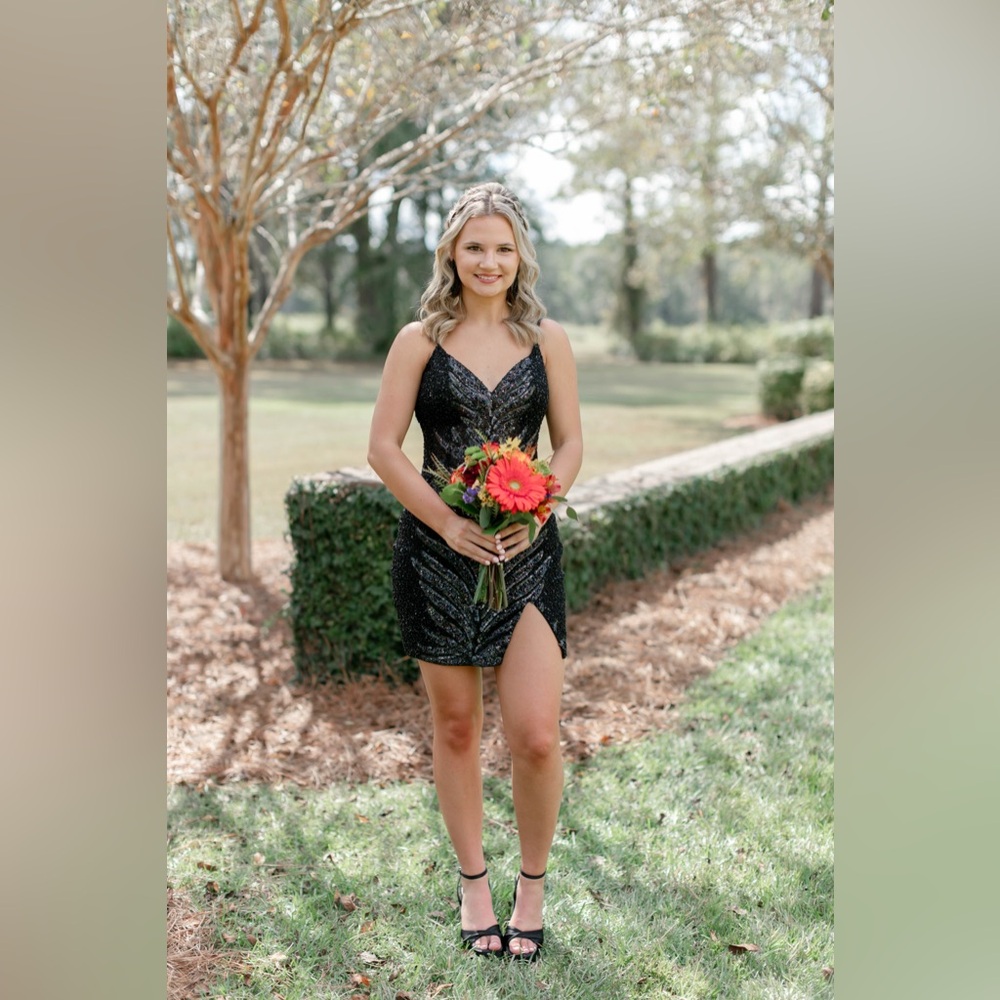 Elegant Black Sequin Homecoming Dress